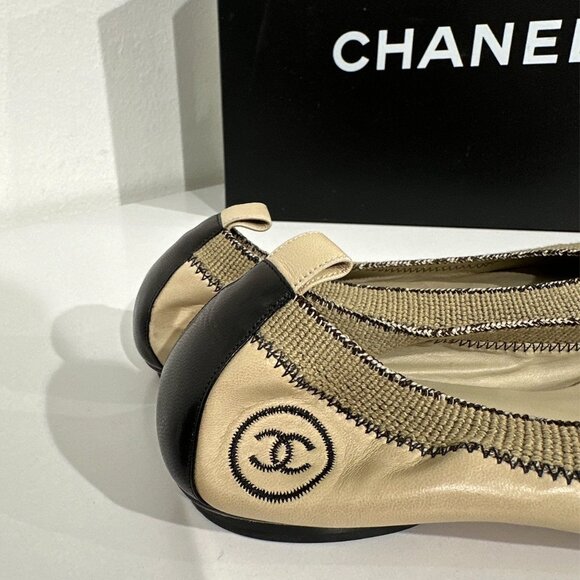Chanel Lambskin Spirit Flats w/ Elastic & Black Cap Toe Size 7 - Picture 5 of 10